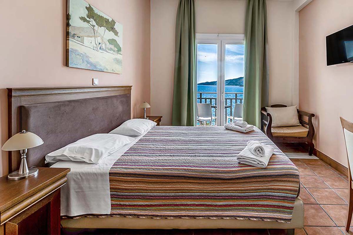 Golden View Beach Hotel Poros