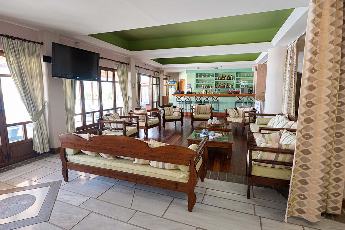 Golden View Beach Hotel Poros Restaurant & Bar